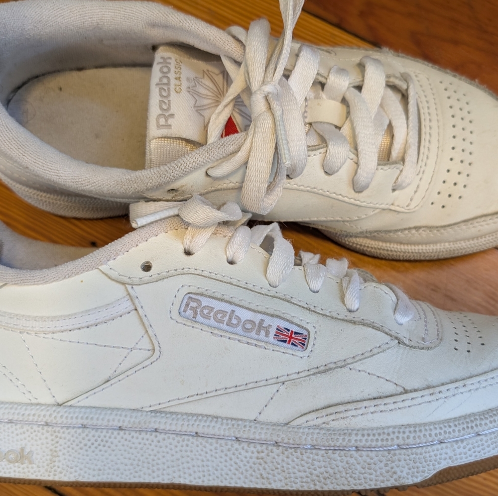 Reebok White Sneakers - lifestyle Club C